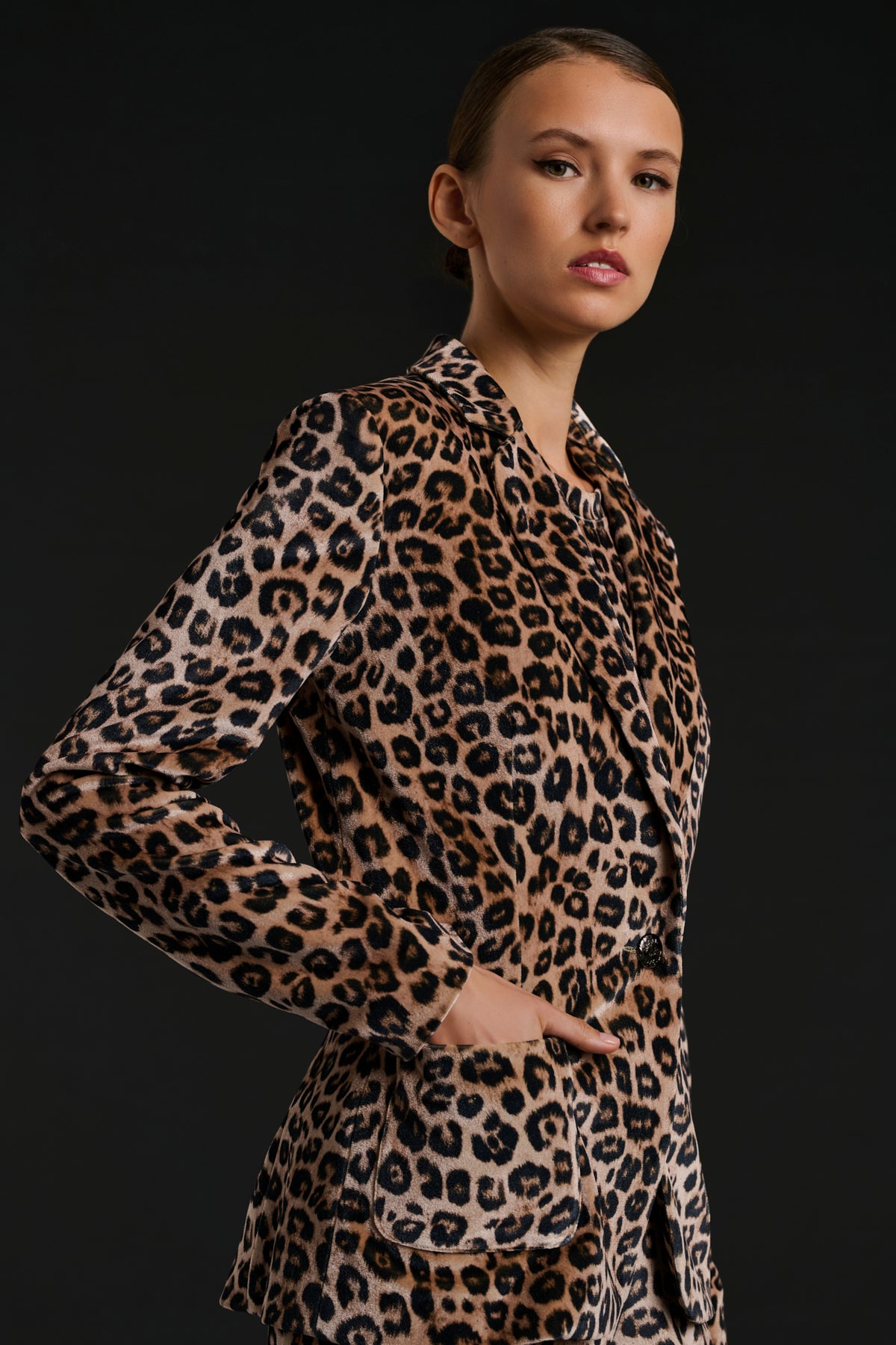 Leopard print jersey blazer