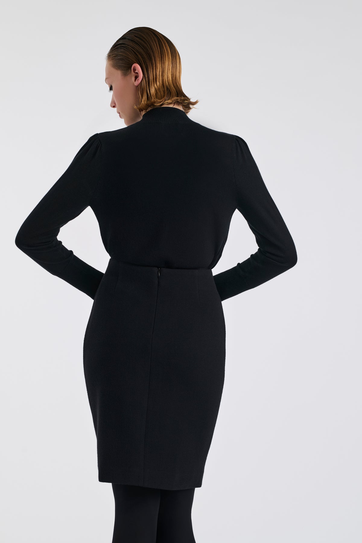 Jupe droite en crêpe de laine