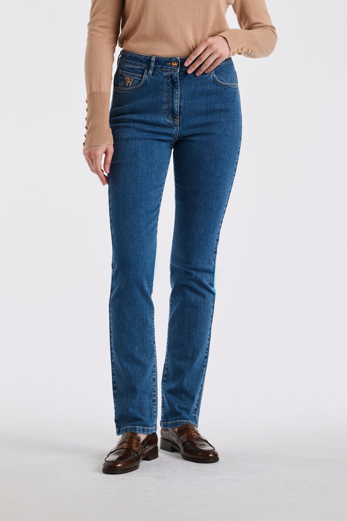 Straight-leg jeans