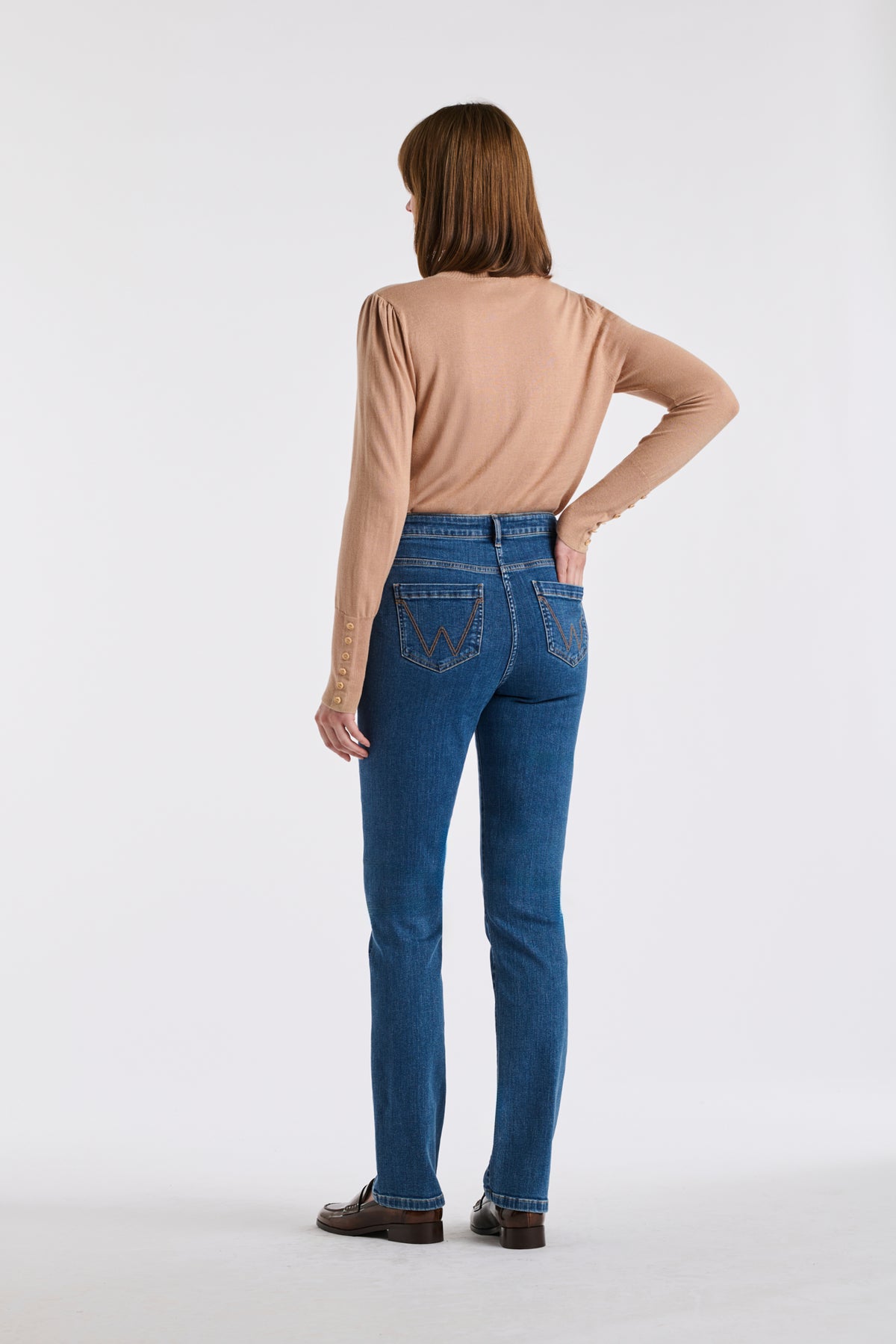 Straight-leg jeans