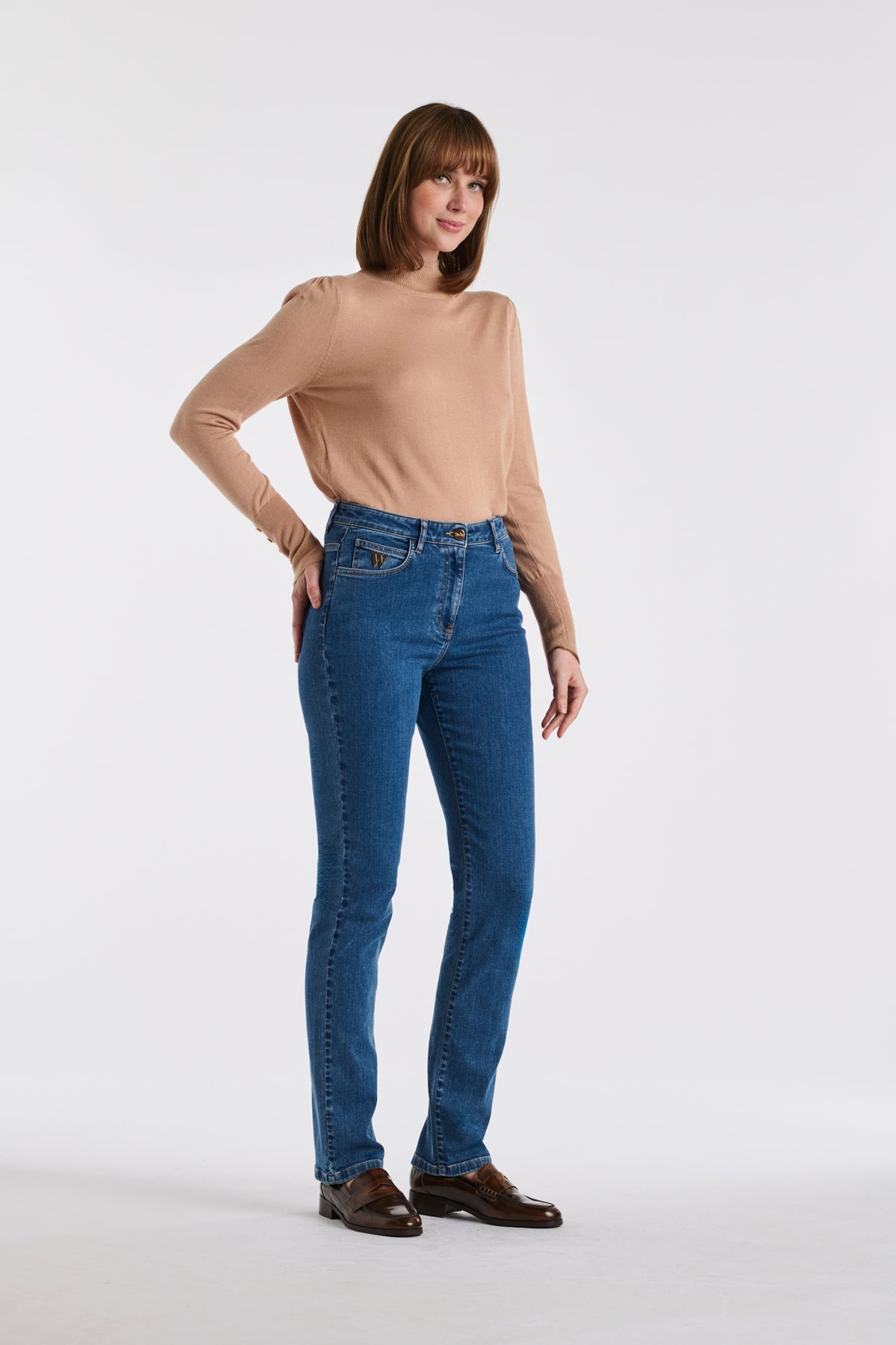Straight-leg jeans