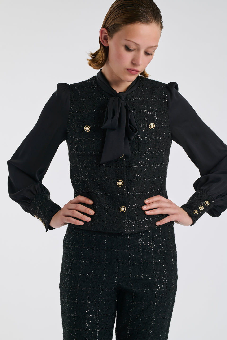 Chemise lavallière bimatière en tweed et soie