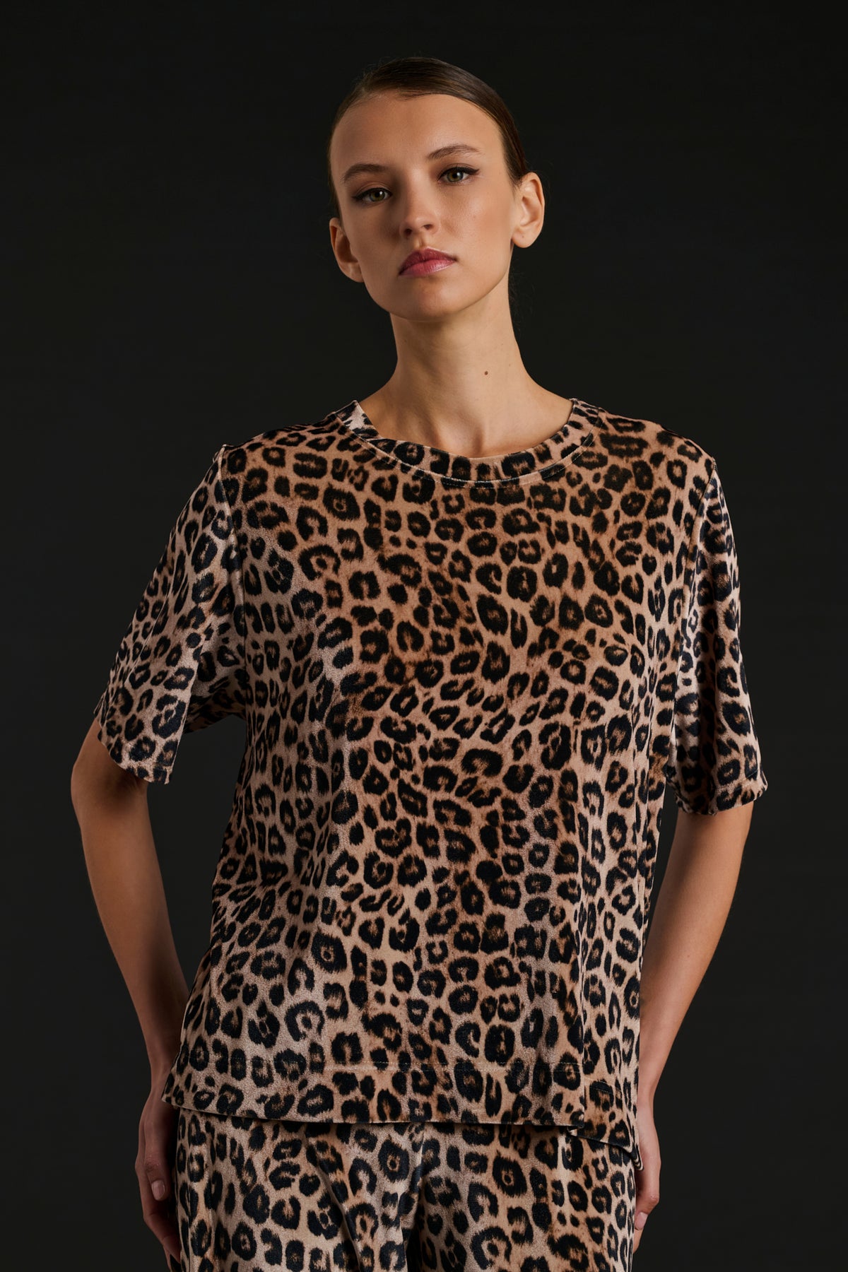 Leopard print velvet T-shirt