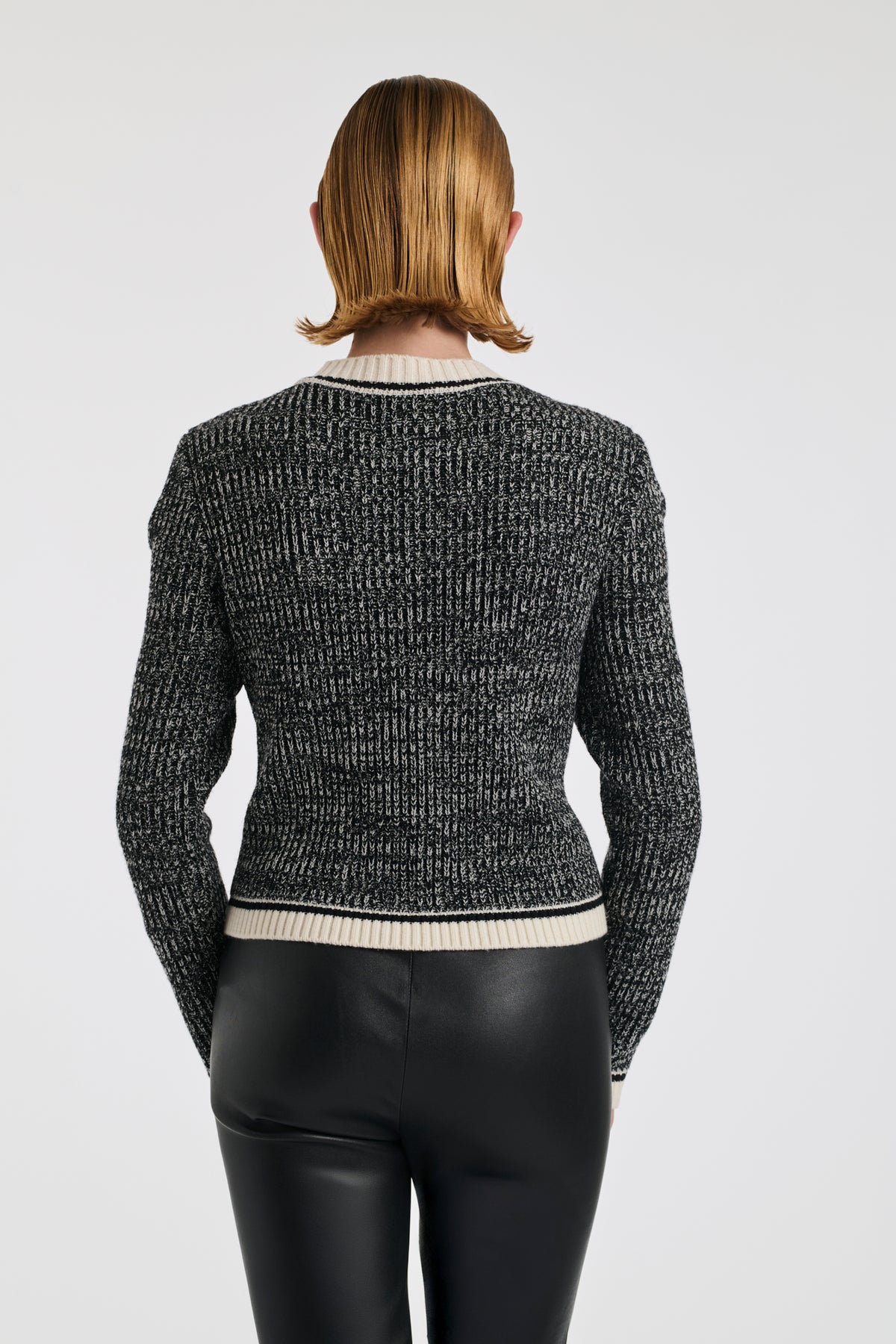 Two-tone knitted cardigan