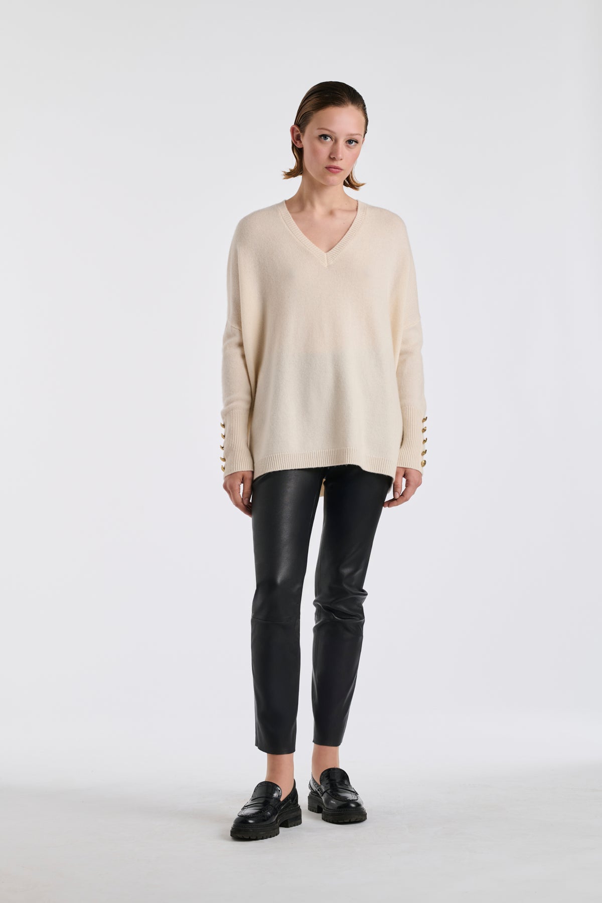 Pull col v en cachemire mélangé