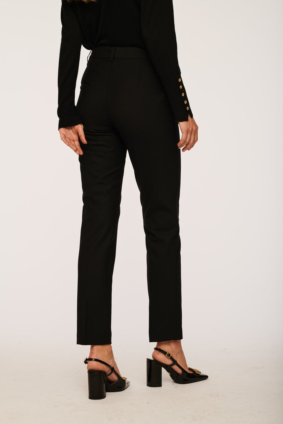 Pantalon cigarette en crêpe de laine