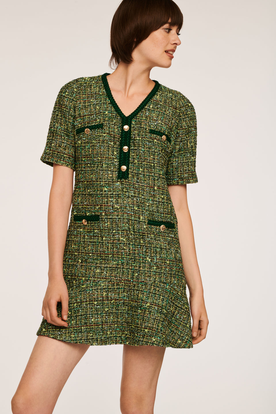 Robe courte en tweed