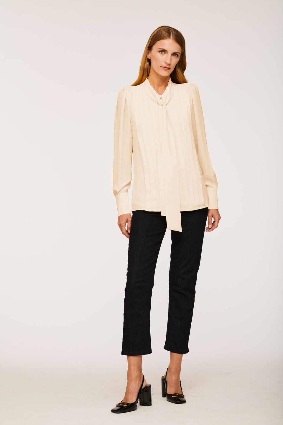 Chemise lavallière plissée