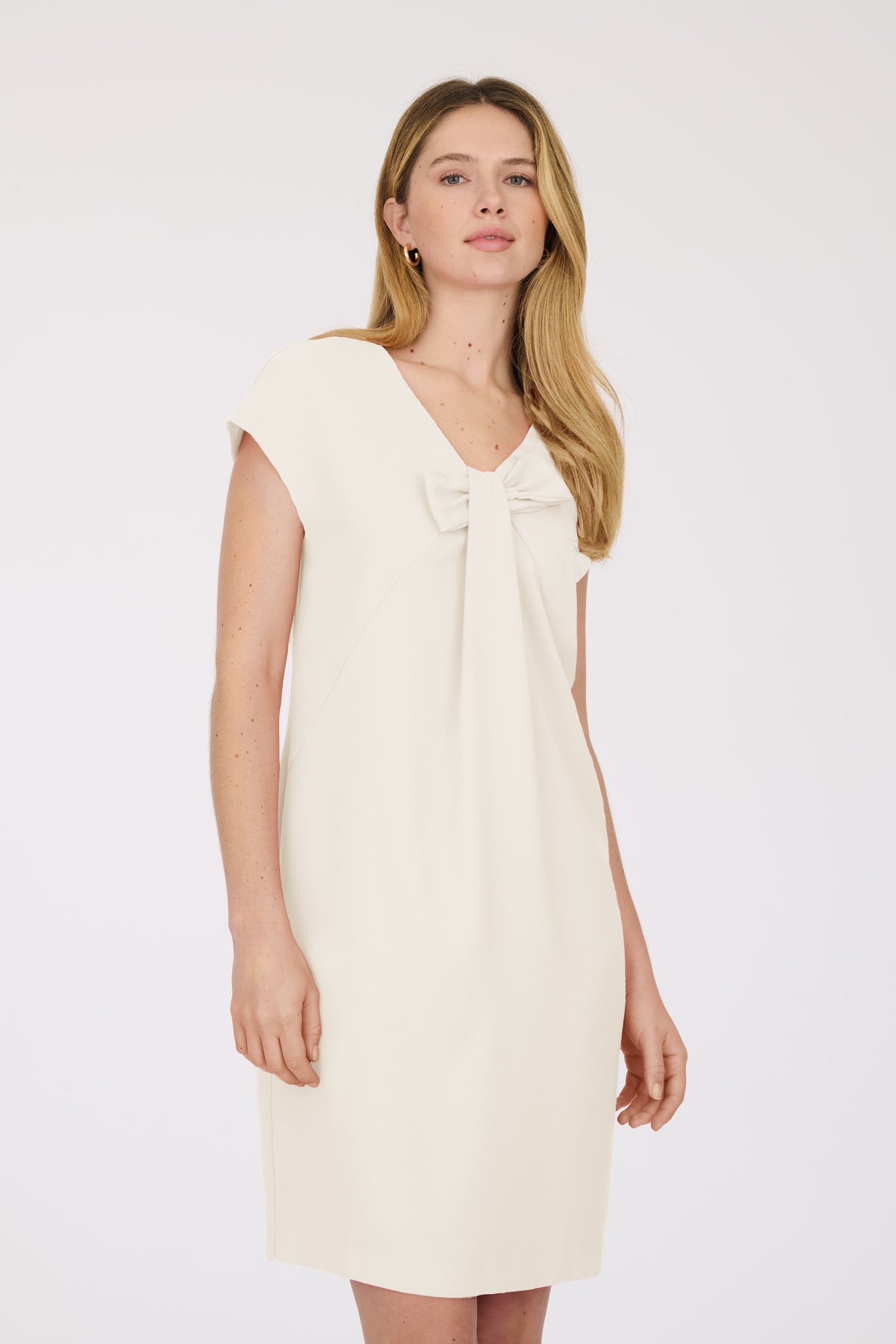 Robe cocktail fluide à noeud