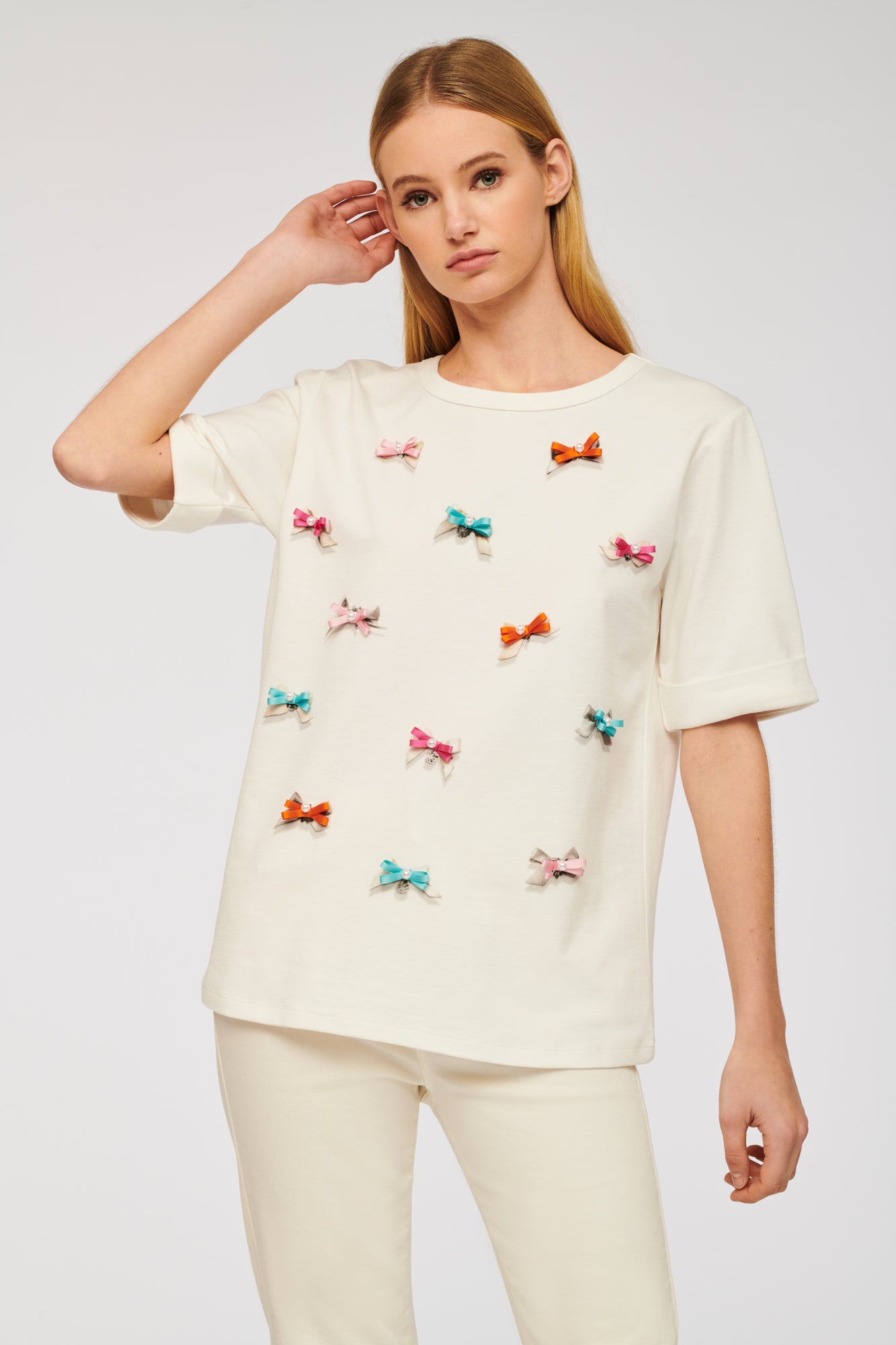 T-shirts with bows