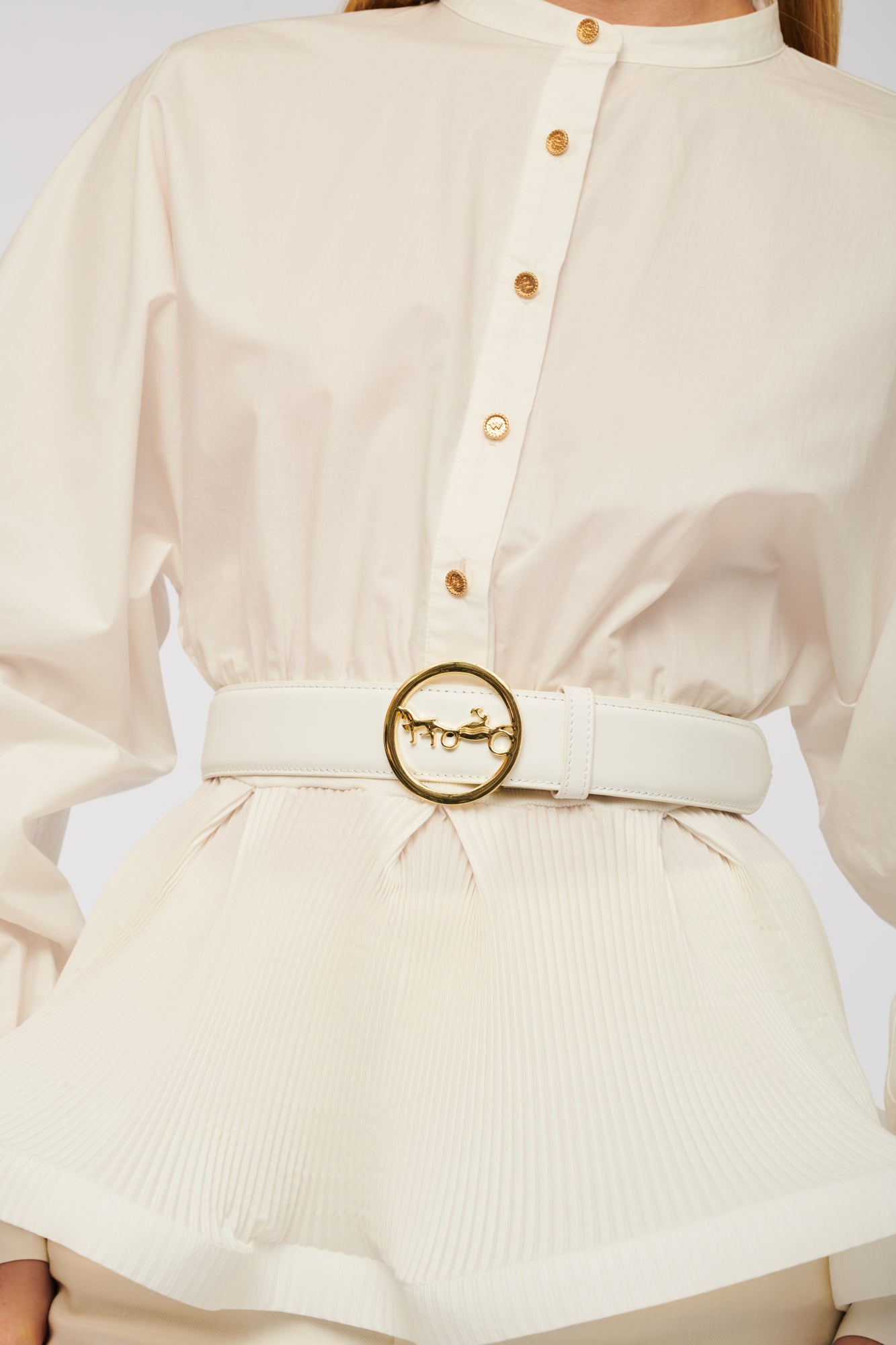 Leather belt with carriage buckle