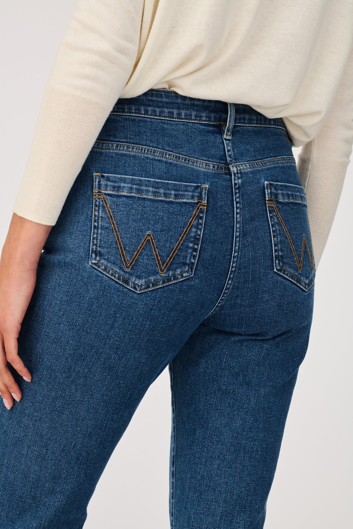 Straight-leg jeans 