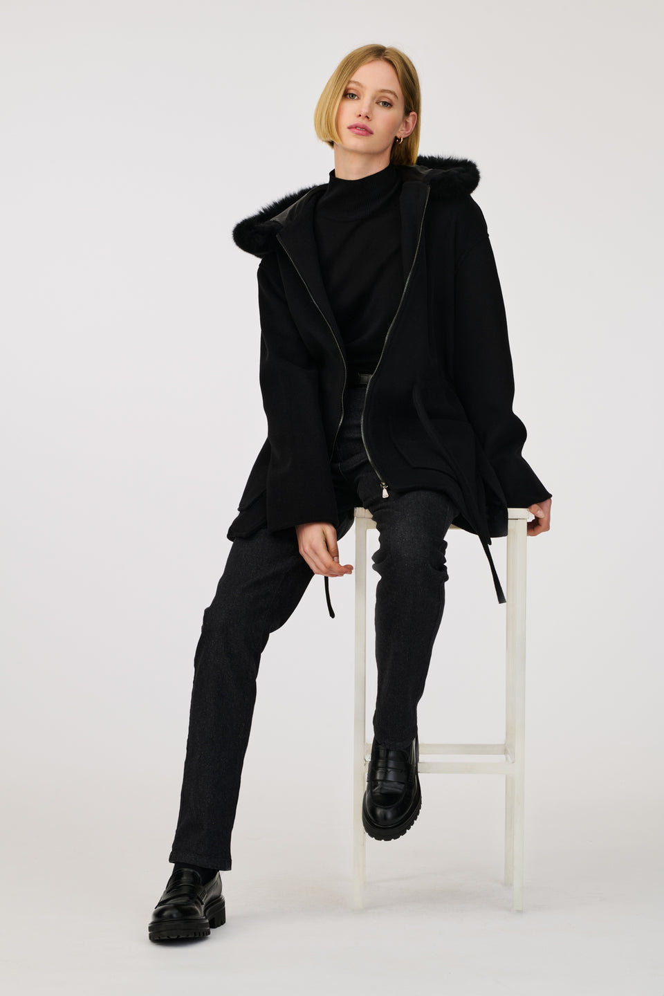 Manteau parka à capuche en fourrure