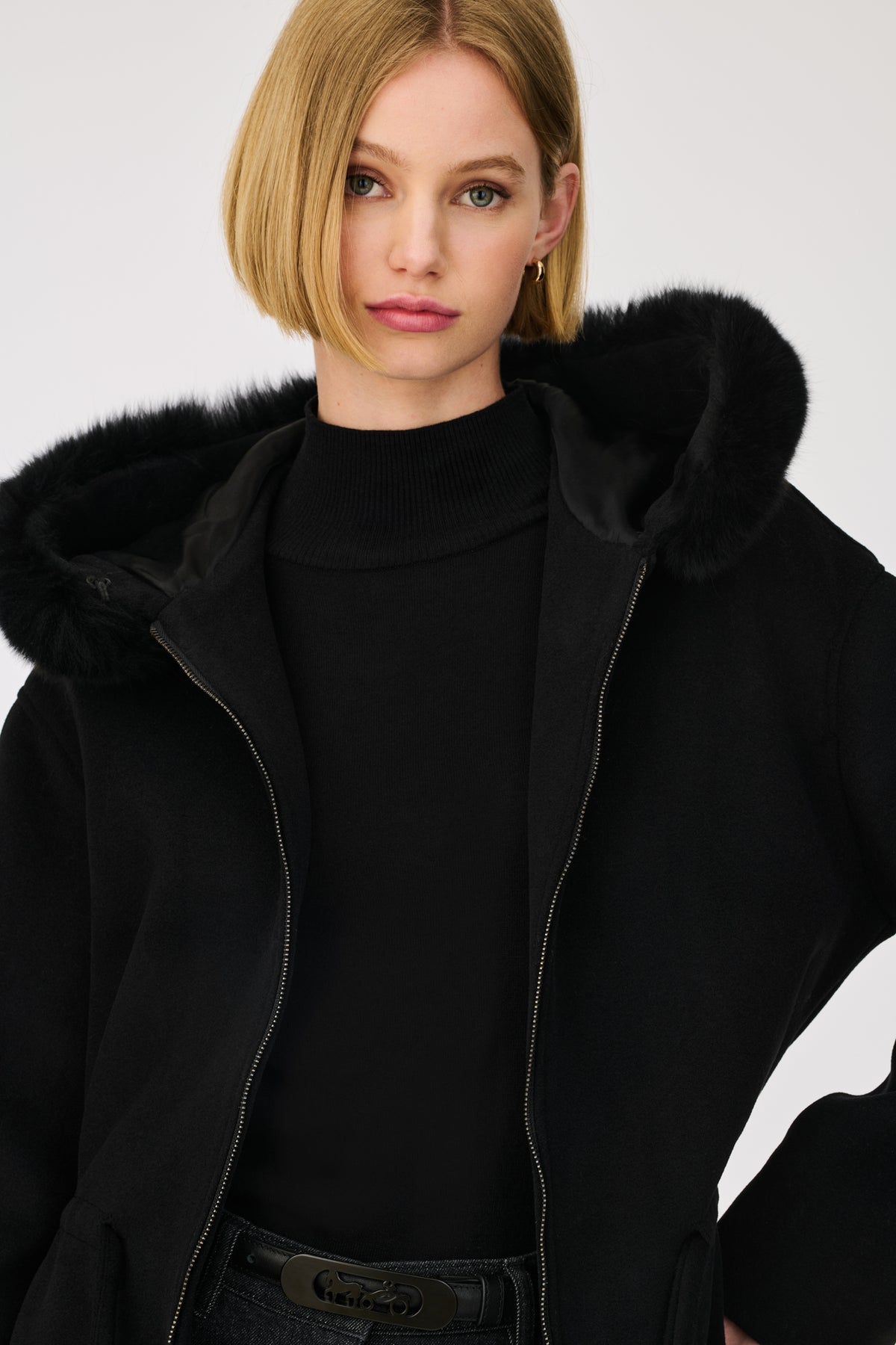 Manteau parka à capuche en fourrure