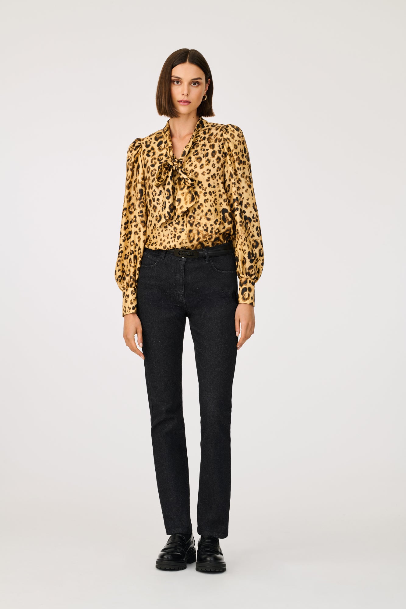 Pussy bow shirt in leopard print silk