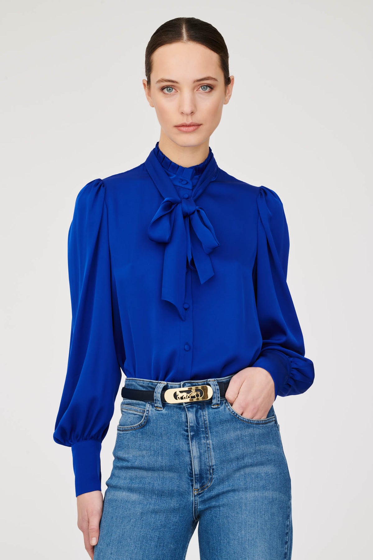 Silk shirt with removable pussy bow