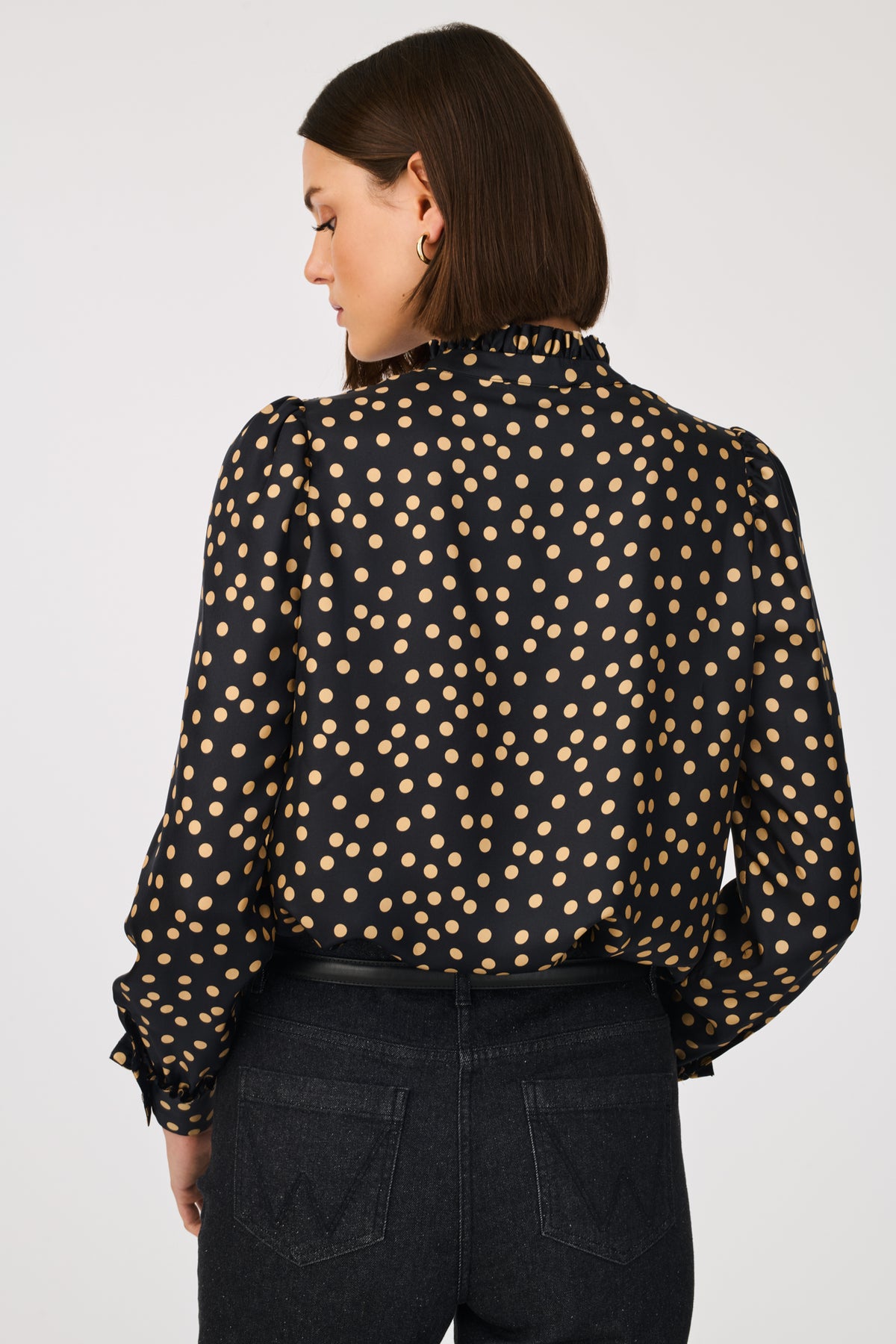 Chemise en soie à pois