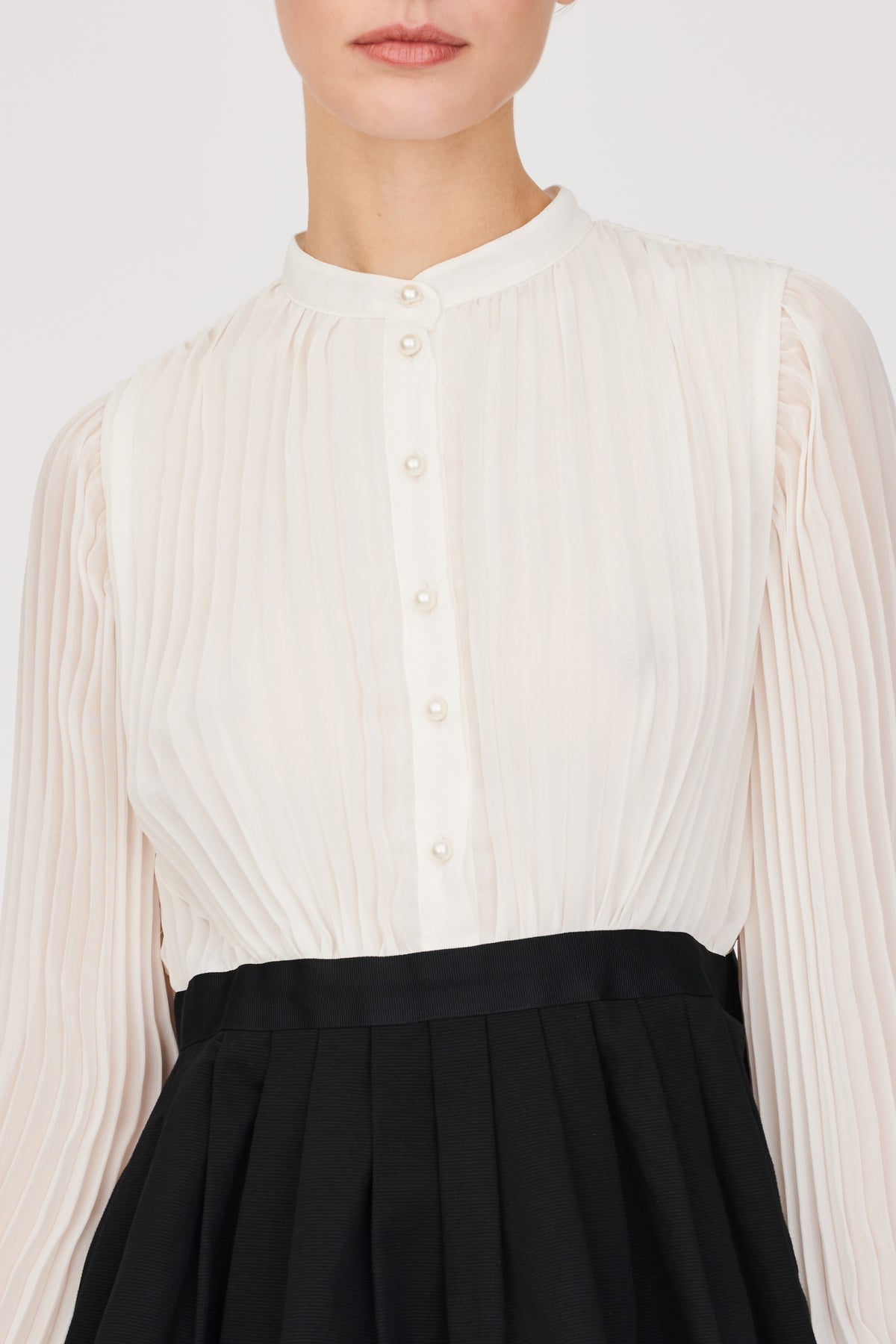 Chemise plissée bi-matiére
