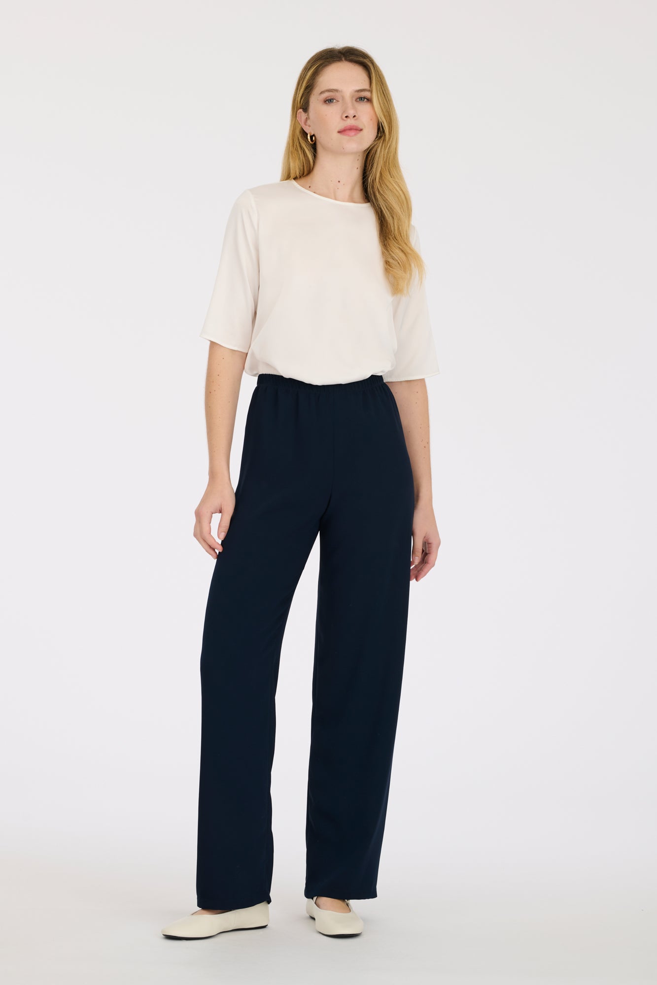 Wide-leg elasticated trousers