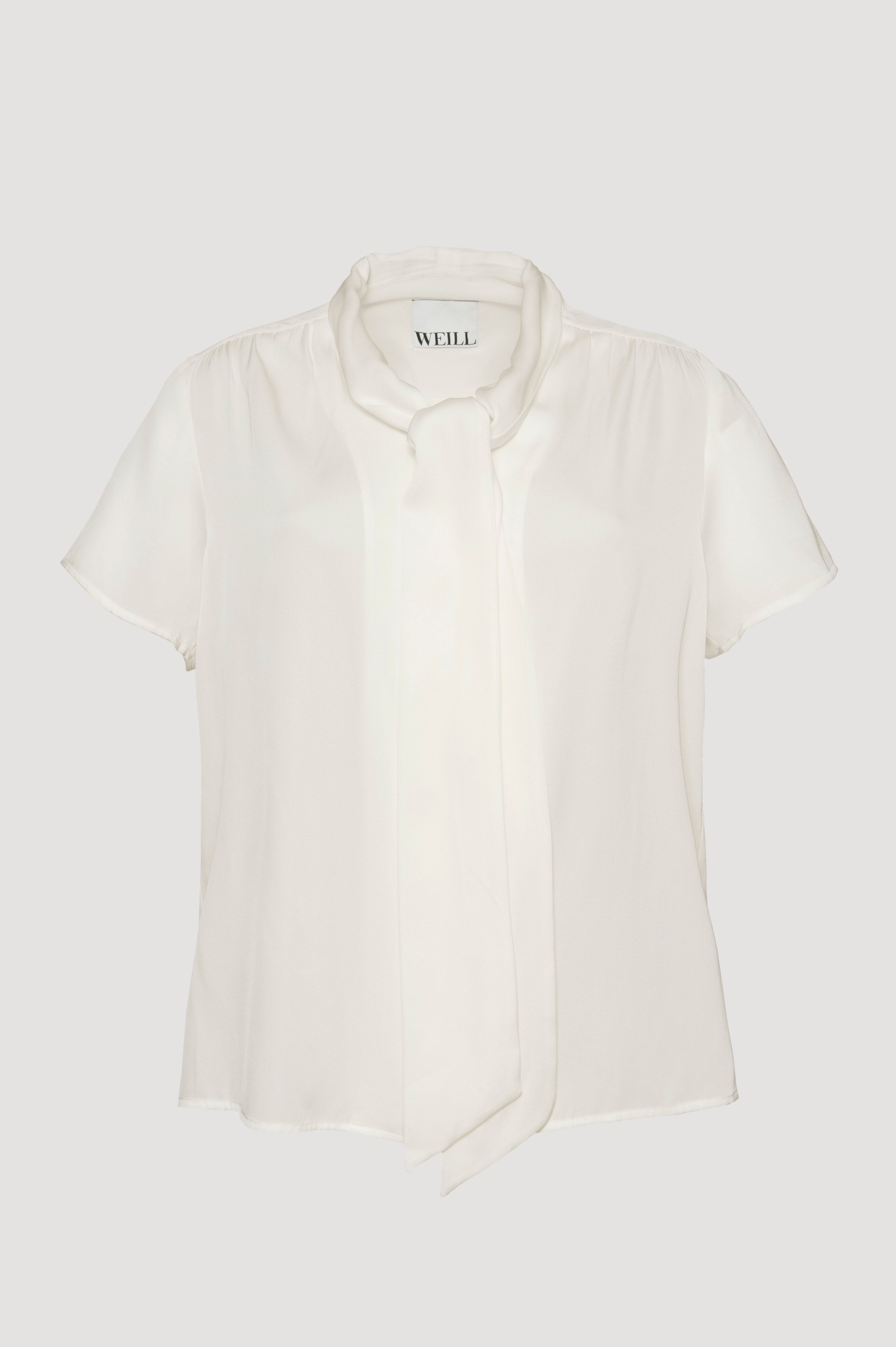 Short-sleeved pussycat bow blouse 