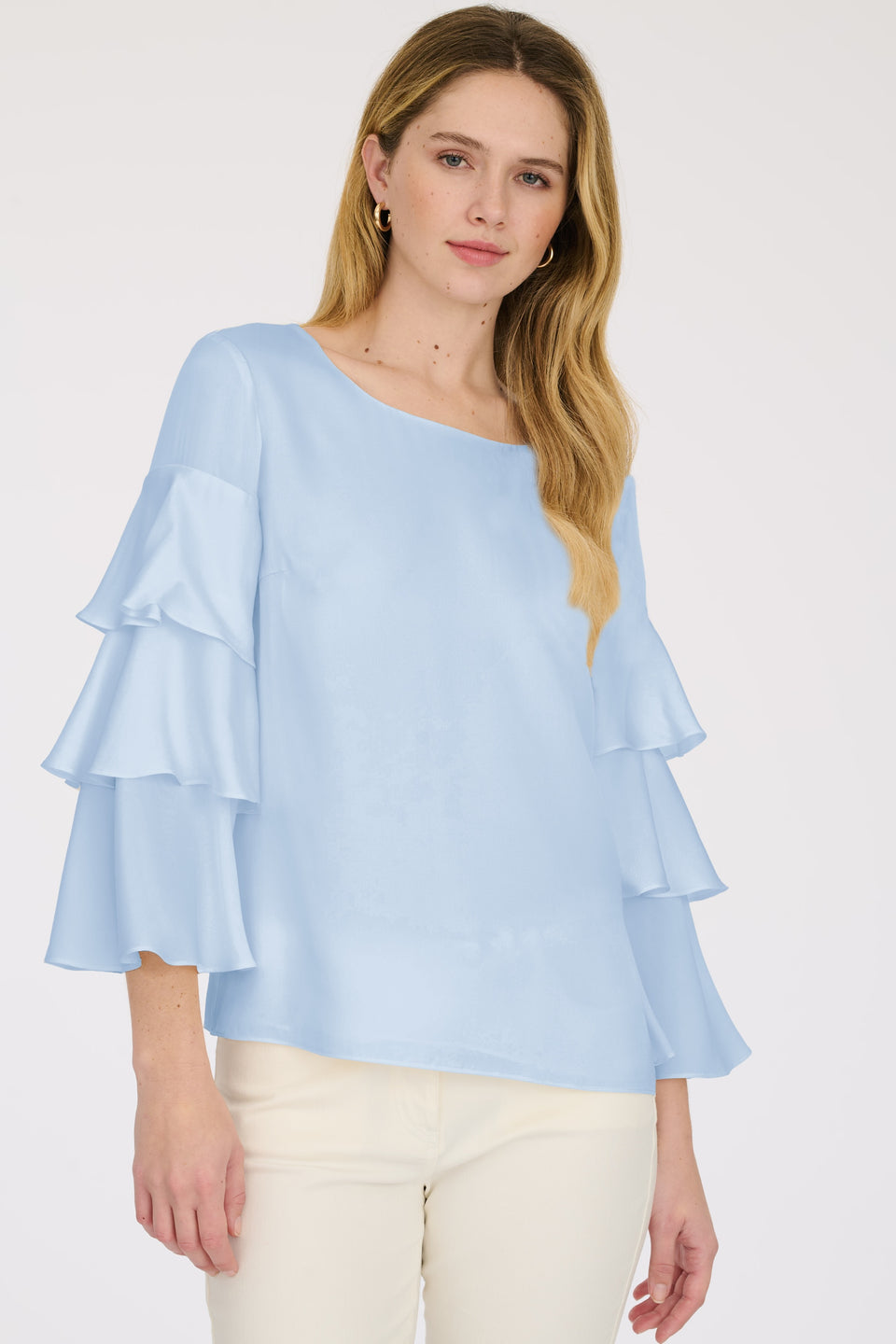 Blouse en soie à manches volantées