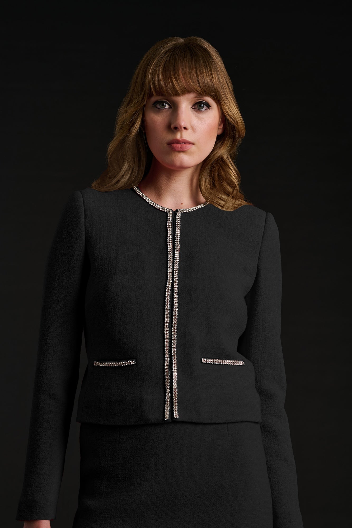 Veste en crêpe de laine et strass