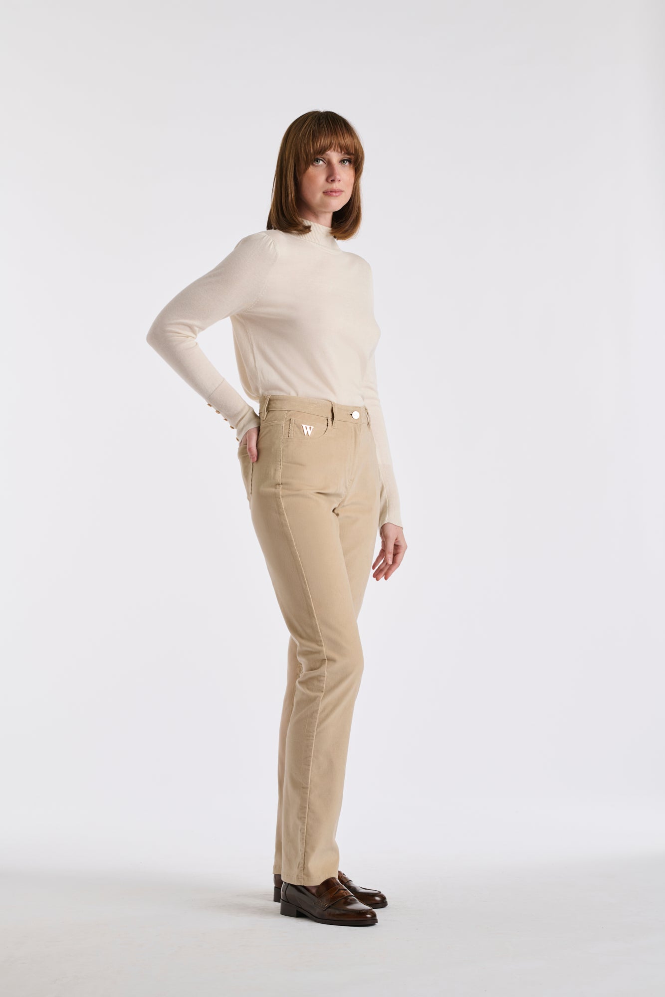 Jean droit en velours côtelé