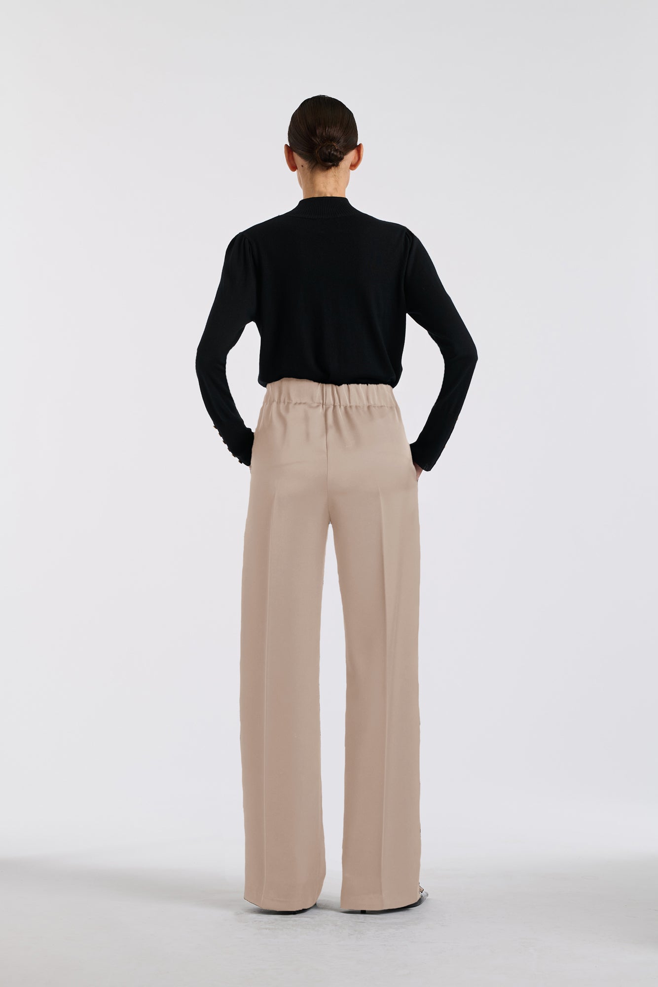 Pantalon large elastiqué en satin