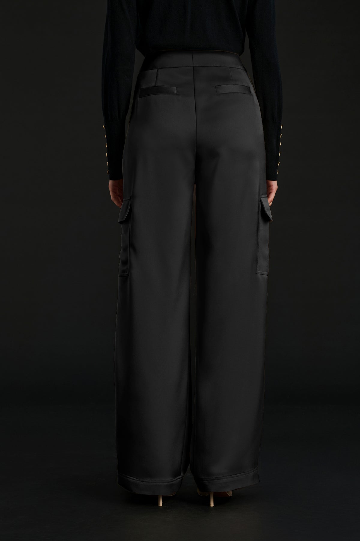 Pantalon cargo en satin