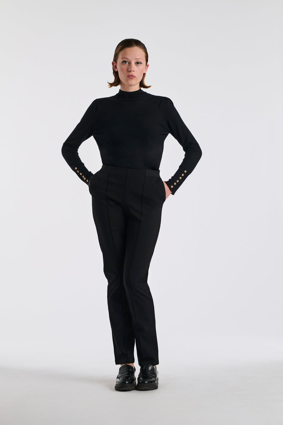Pantalon cigarette en jersey élastiqué