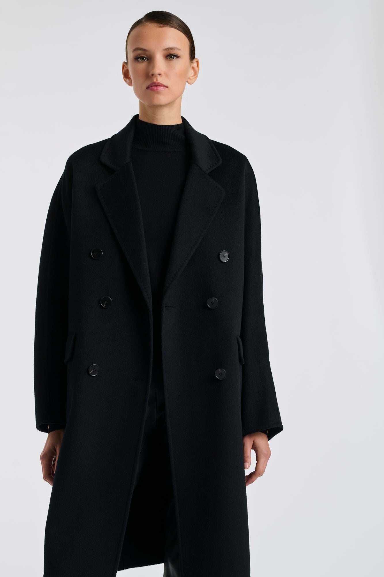 Reversible wool and cashmere coat
