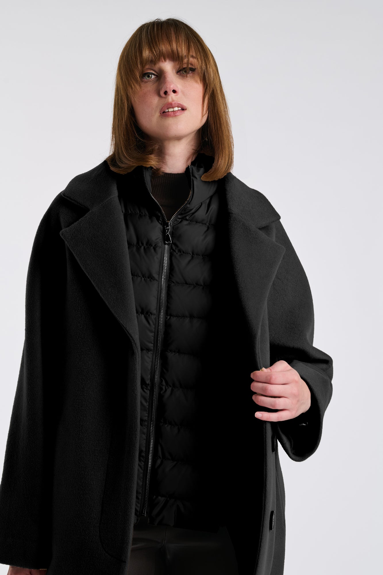 Virgin wool and ultra-light down coat