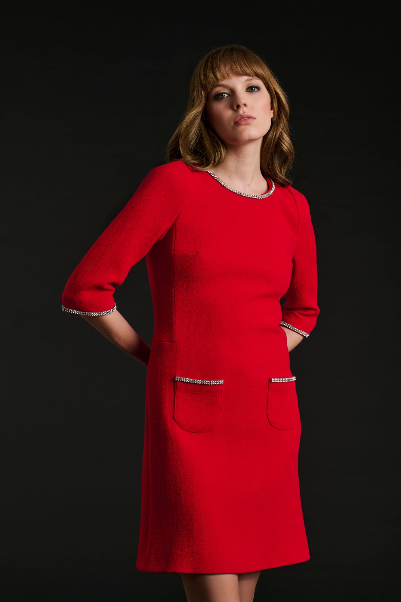 Robe en crêpe de laine à strass