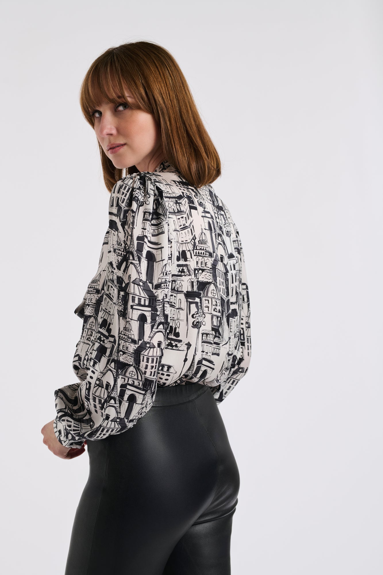 Blouse en soie imprimée paris