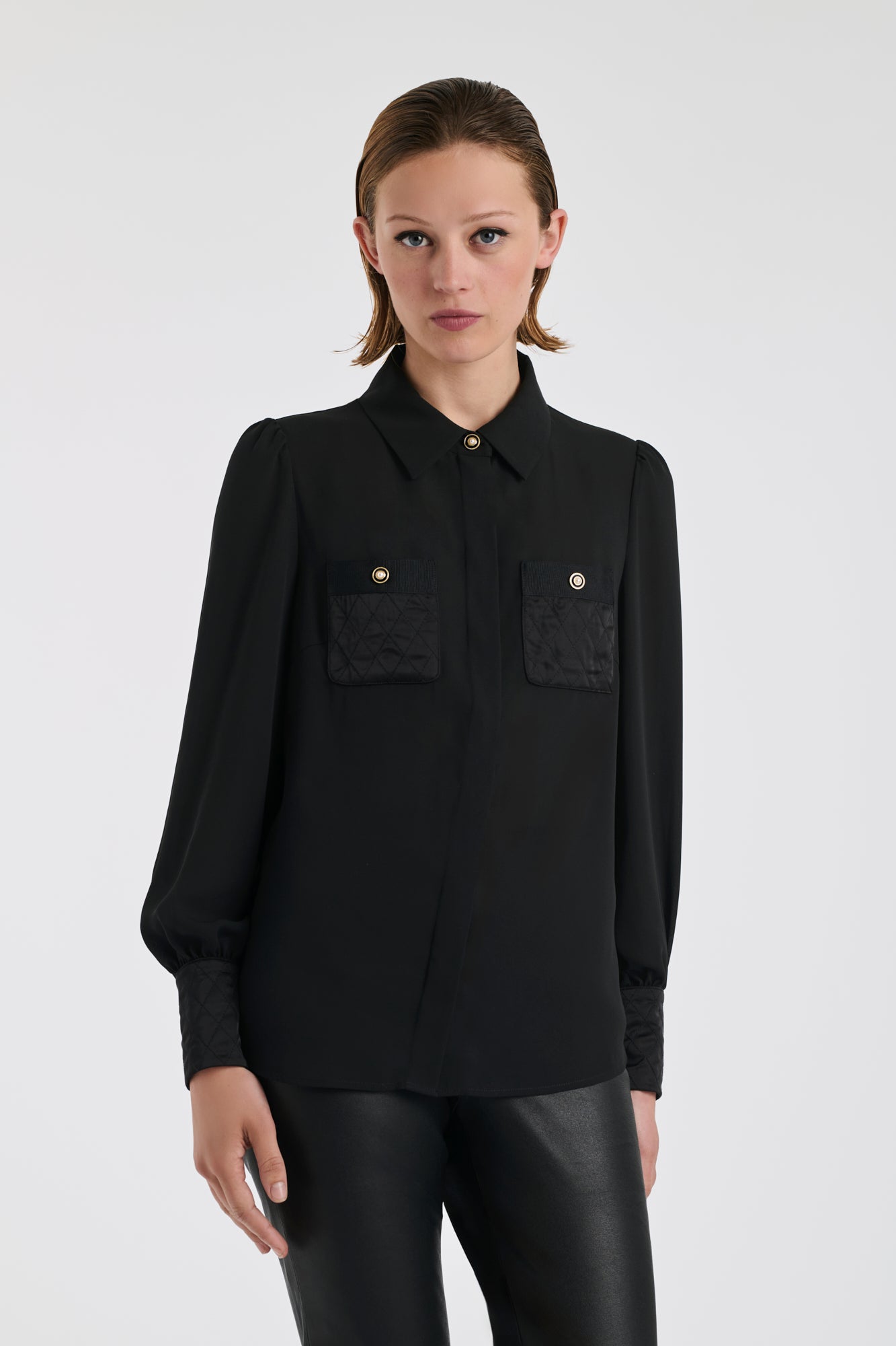 Chemise en crêpe matelassée