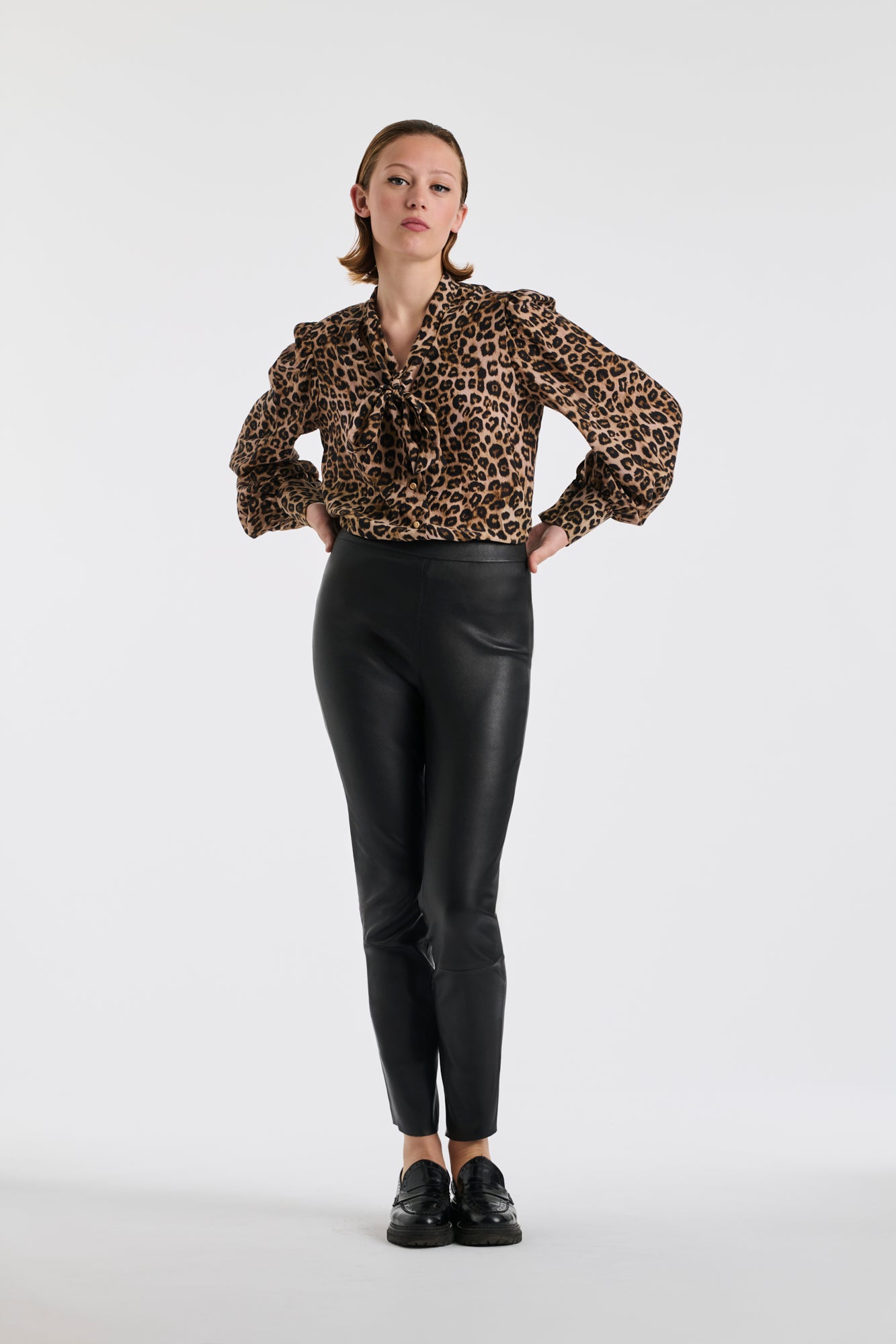 Blouse en soie mélangée imprimée léopard