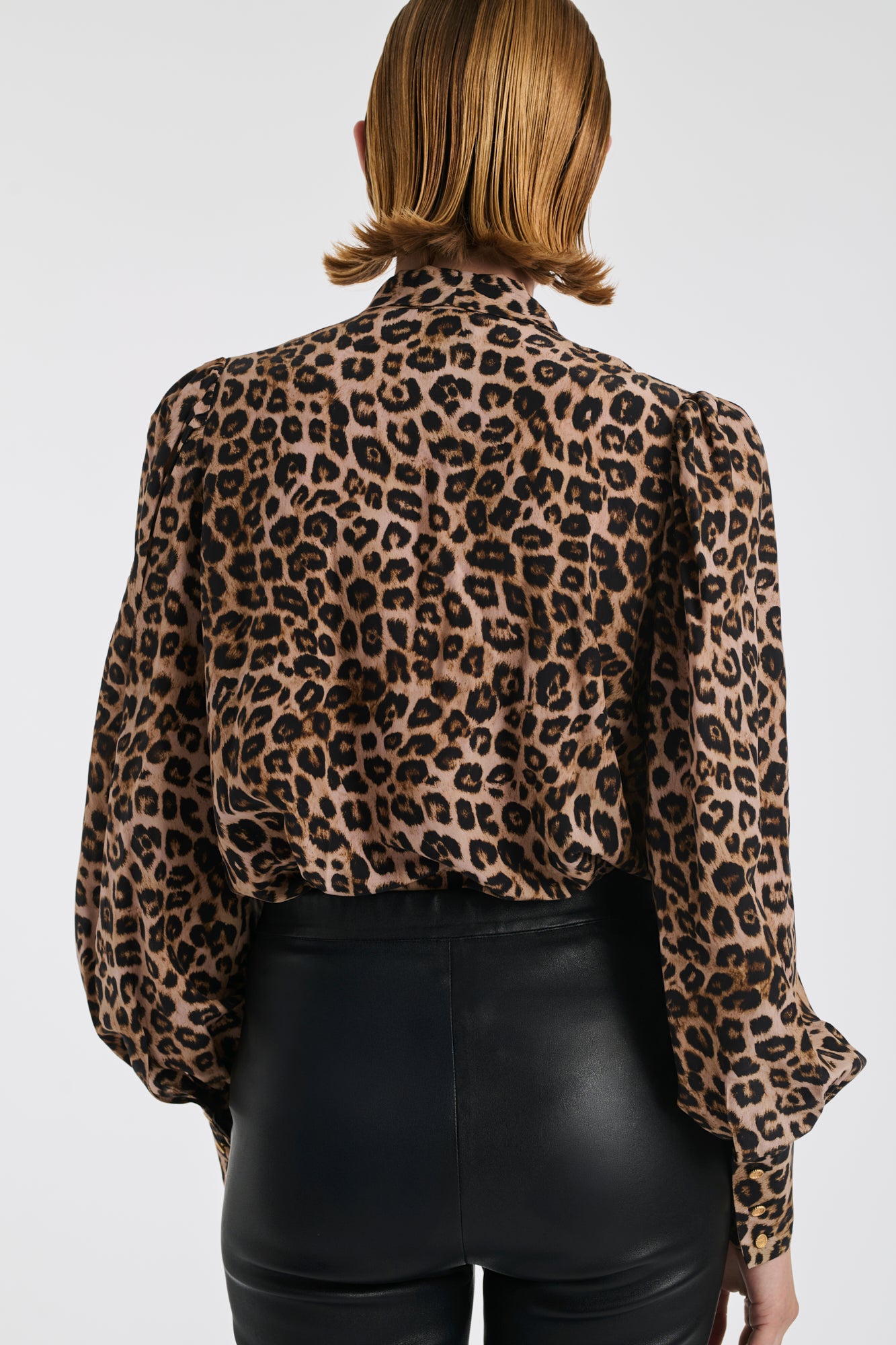 Blouse en soie mélangée imprimée léopard