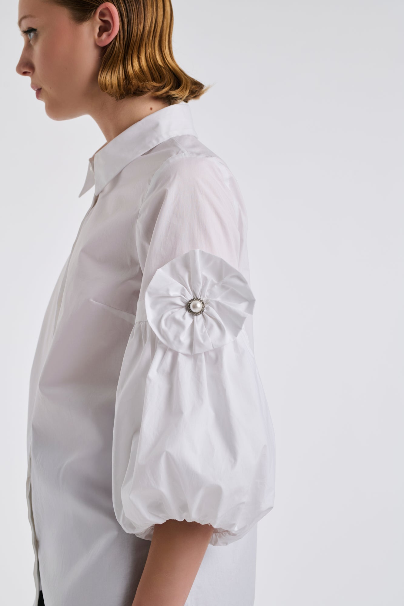 Chemise en popeline détails fleurs