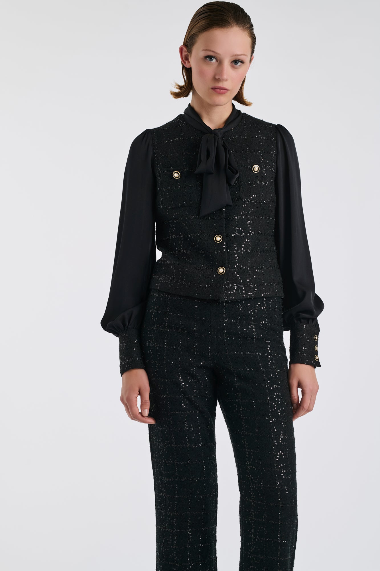 Chemise lavallière bimatière en tweed et soie