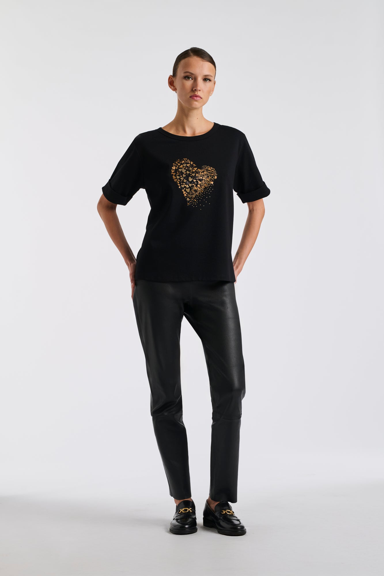 T-shirt coeur strass et studs