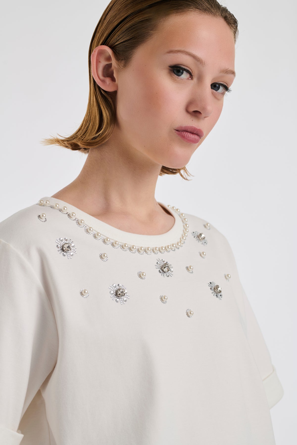 T-shirt bijoux et perles