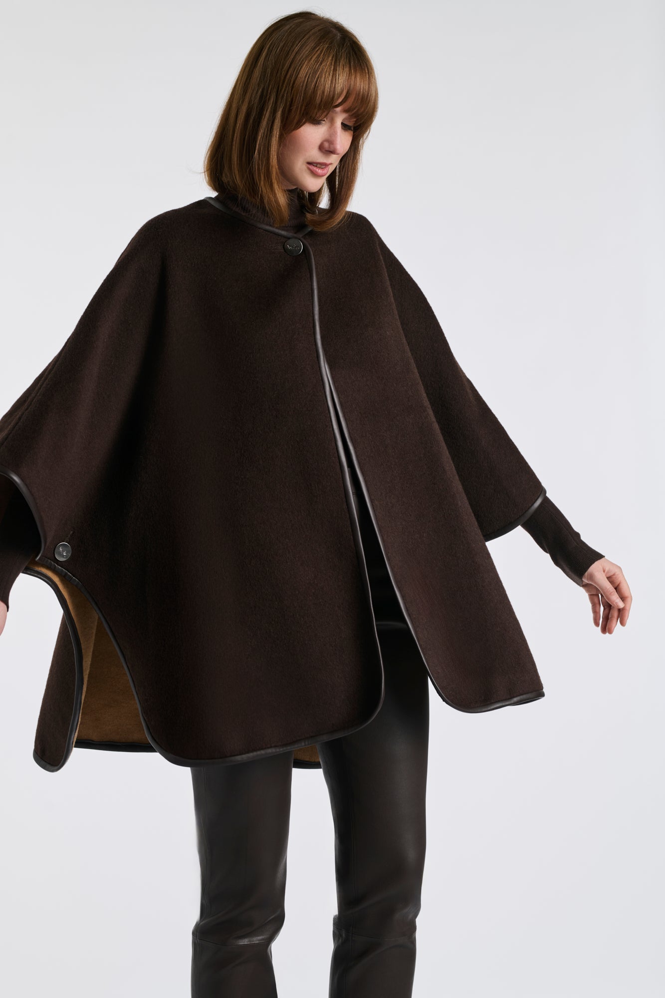 Cape en laine double face