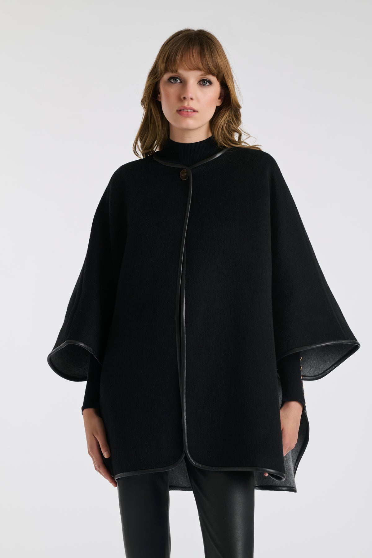 Cape en laine double face