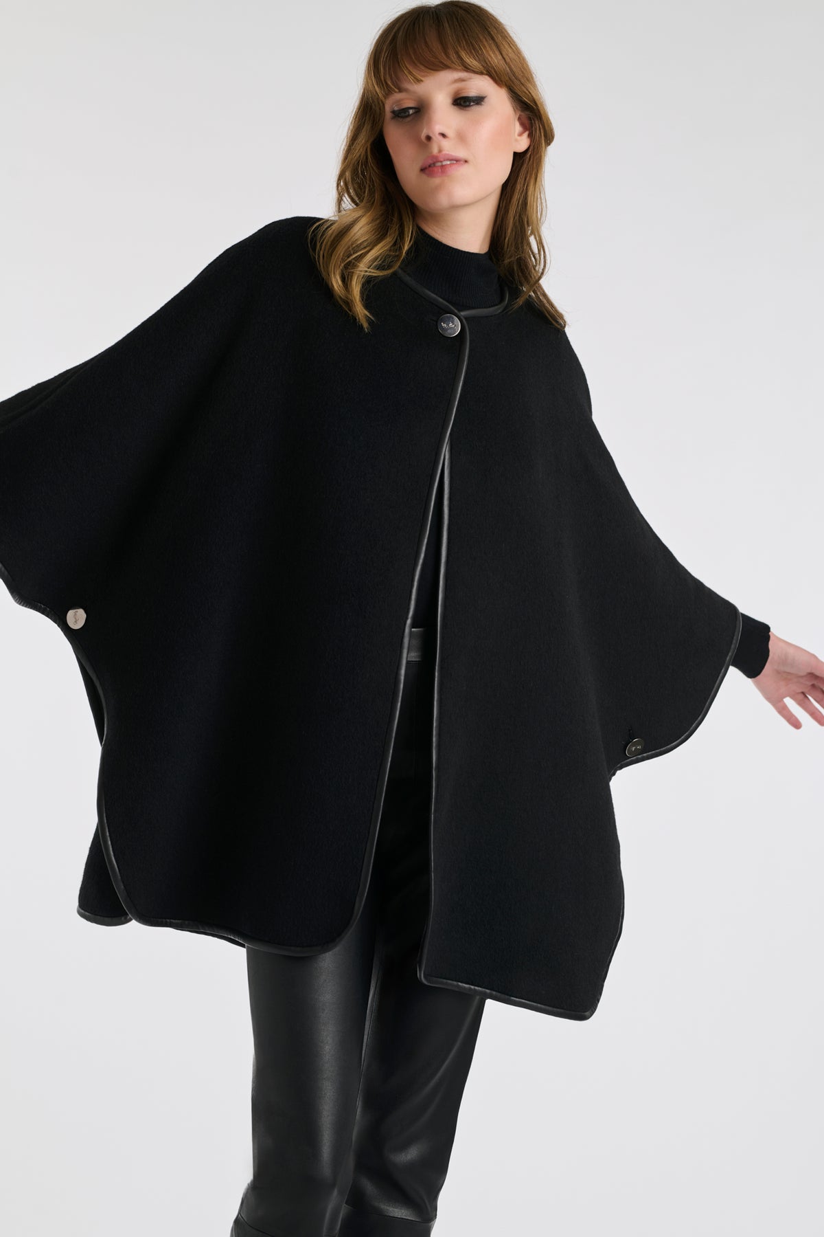Cape en laine double face
