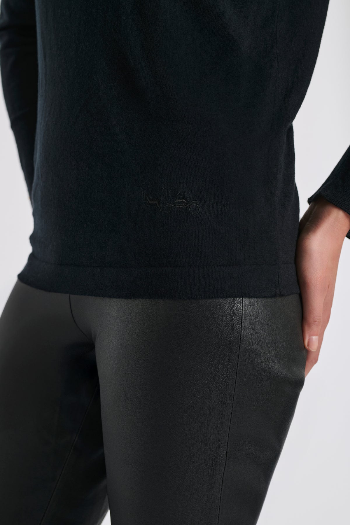 Pull col montant en soie et laine