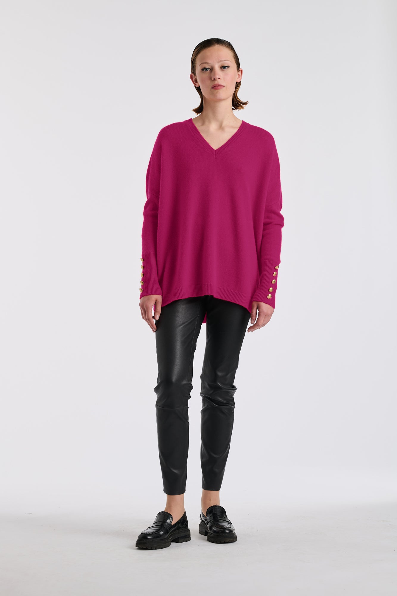 Cashmere blend V-neck jumper