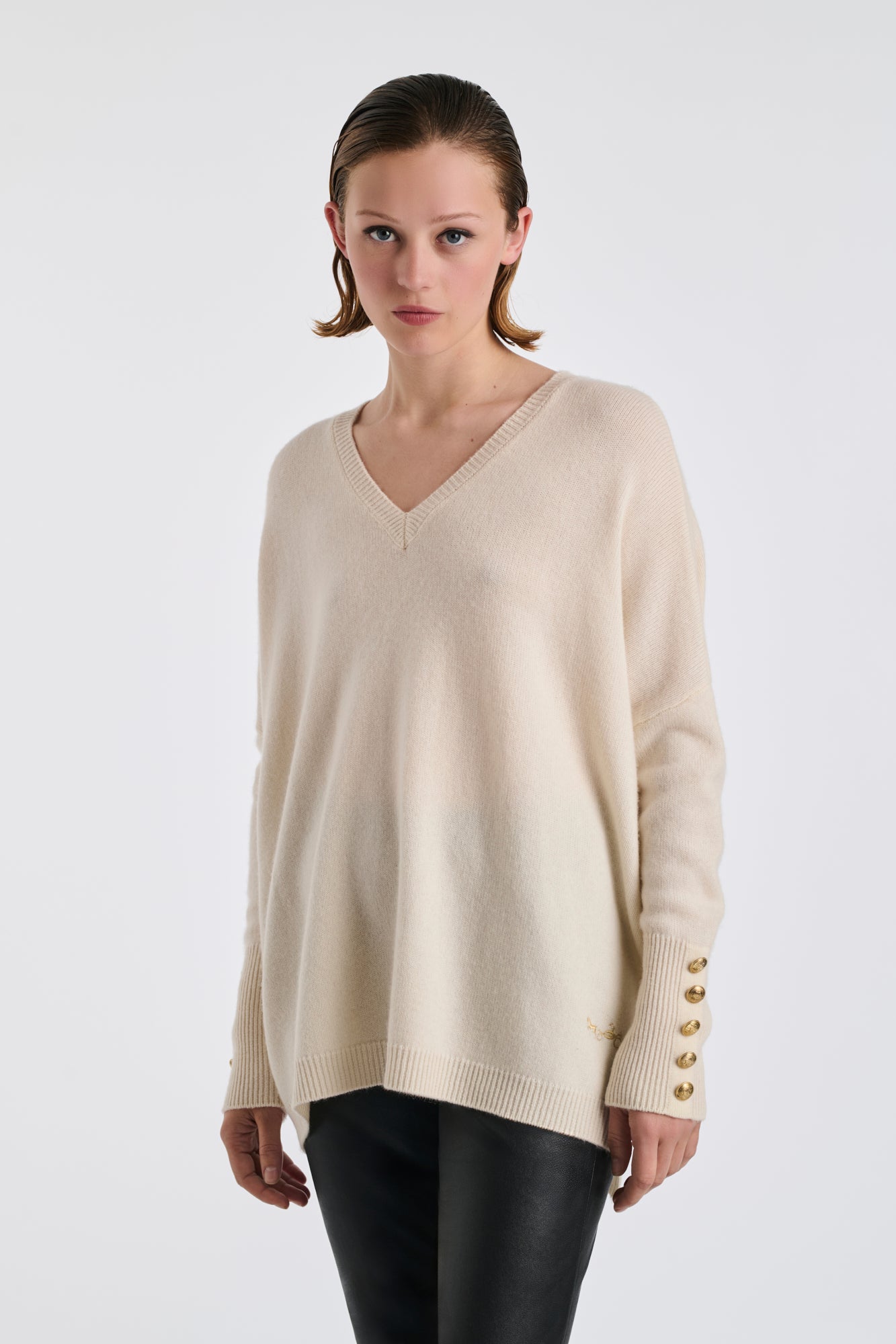 Pull col v en cachemire mélangé