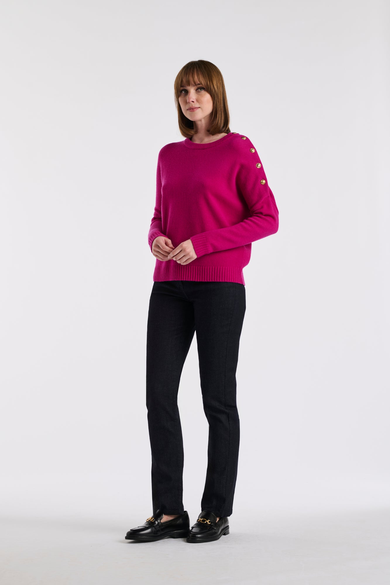 Round neck jumper in a cashmere blend
