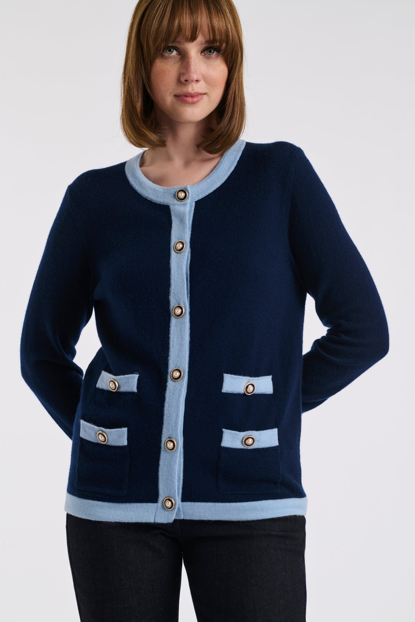 Cardigan bicolore en cachemire mélangé