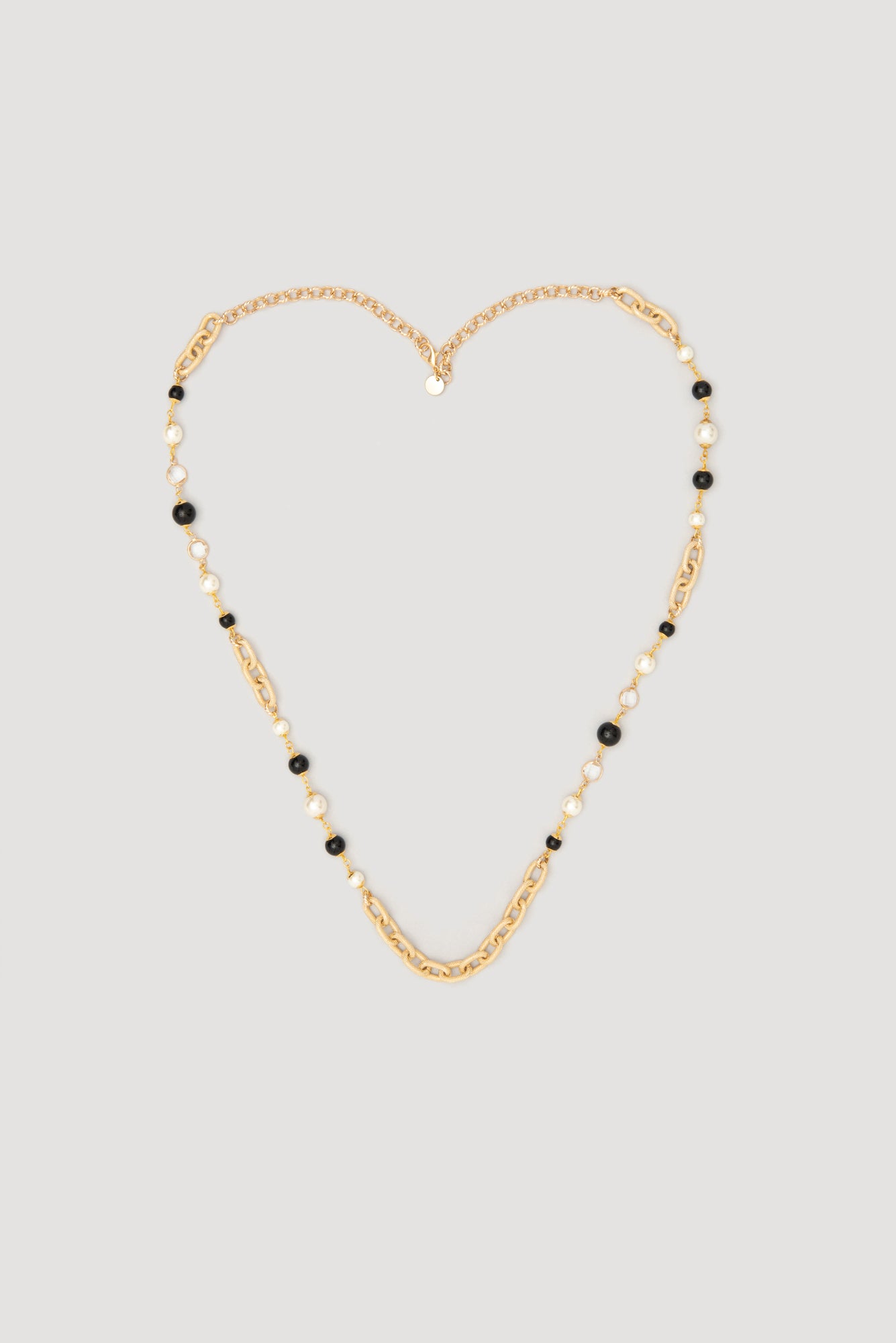 Long chain and pearl necklace